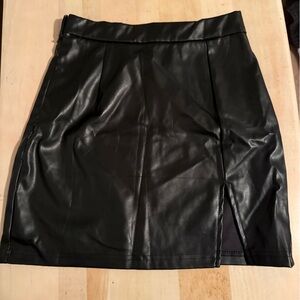 SHEIN Black Faux Leather Mini Skirt